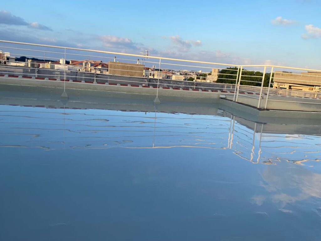 【那覇市首里】屋上とセメントタンクの防水施工