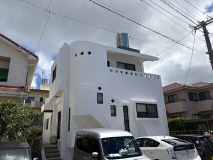 【沖縄市古謝】補助金を活用して外壁補修＆屋上防水工事を実現！