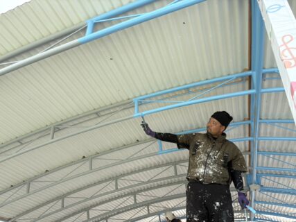 【施工実績】保育園の鉄骨サビ補修｜子どもたちの安全を塗装で守る
